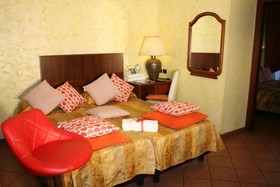 Euro House Inn Airport