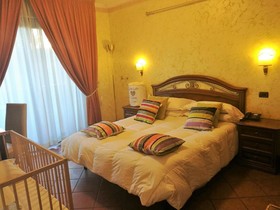 Euro House Inn Airport