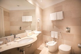 Hotel Isola Sacra Rome Airport