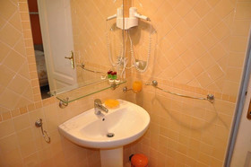 Bed & Breakfast Number9 Fregene
