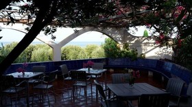 Arenas Hotel