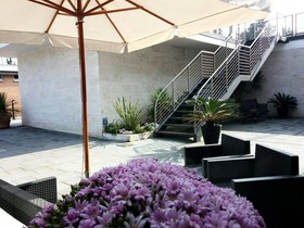 Garden Hotel