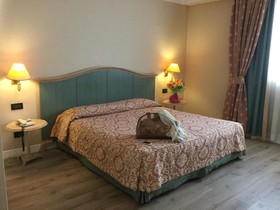 Green Park Hotel