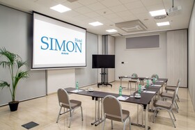 Simon