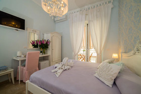 B&B Salerno Chic In Center