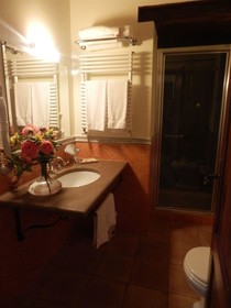 Le Vignole Country House