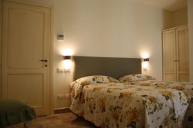 B&B Laura