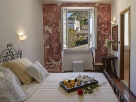 Hotel Porta Marmorea