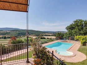Umbria Country Shelter