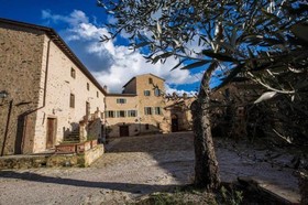 Borgo Colognola - Dimora Storica