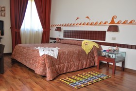 Etruscan Chocohotel
