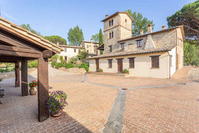 Pulciano Apartments