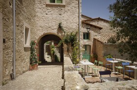 Castello di Postignano