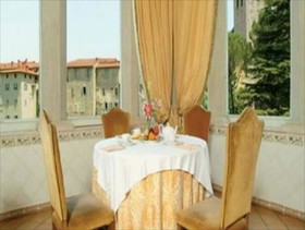 Palazzo Dragoni Residenza d'Epoca