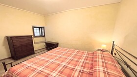 Spoleto Storico Spacious City House - Car Unnecessary - Wifi - Sleeps 10