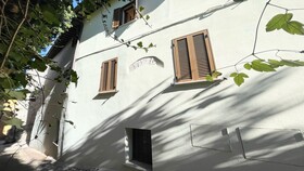 Spoleto Storico Spacious City House - Car Unnecessary - Wifi - Sleeps 10