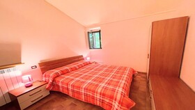 Spoleto Storico Spacious City House - Car Unnecessary - Wifi - Sleeps 10