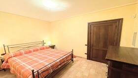 Spoleto Storico Spacious City House - Car Unnecessary - Wifi - Sleeps 10
