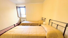 Spoleto Storico Spacious City House - Car Unnecessary - Wifi - Sleeps 10