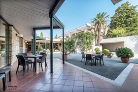 Garden Hotel