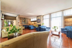 Garden Hotel