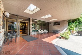 Garden Hotel