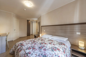Flora Hotel