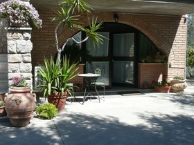 Al Giardino Degli Ulivi B&B