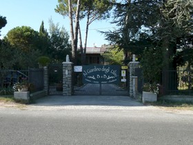 Al Giardino Degli Ulivi B&B