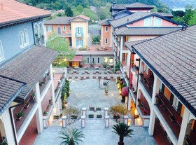 Aquazzurra Resort & Aparthotel