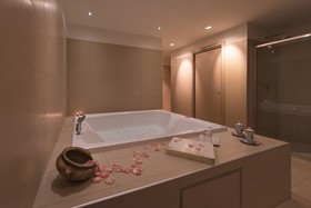 Seven Park Hotel