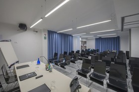 Seven Park Hotel