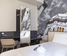 B&B Hotel COMO City Center