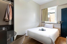 B&B Hotel COMO City Center