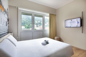 B&B Hotel COMO City Center