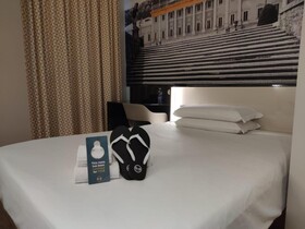 B&B Hotel COMO City Center