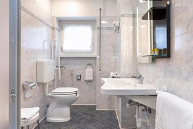 B&B Hotel COMO City Center