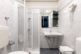B&B Hotel COMO City Center