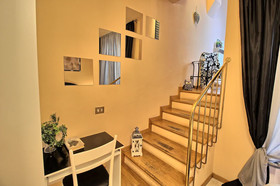 Logicasa Apartment Tower Gate