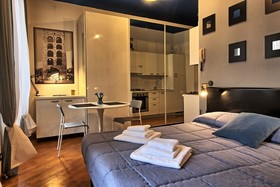 Logicasa Apartment Tower Gate
