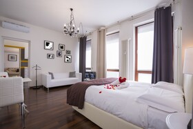 The Square Apartment