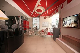 Happy Hotel Atelier Gardone Riviera Centro & Beach