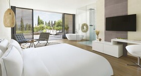 Eden Reserve Hotel & Villas