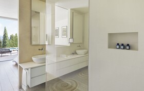 Eden Reserve Hotel & Villas