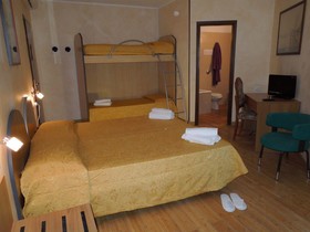 Hotel Touring Gardone Riviera