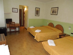 Hotel Touring Gardone Riviera