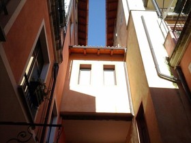 La Contrada