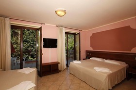 Hotel Grotto Bagat