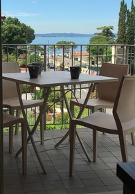 Vialeromadodici Rooms & Apartments