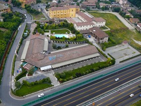 Vip's Motel